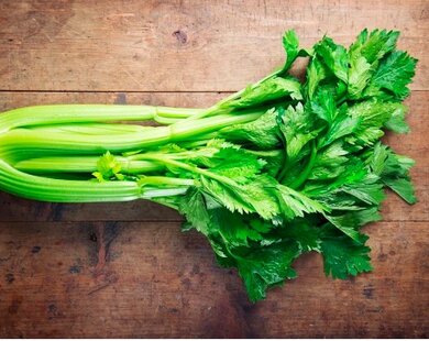 Loại rau là “khắc tinh” của bệnh K, nhiều nhà lại vứt vào thùng rác
